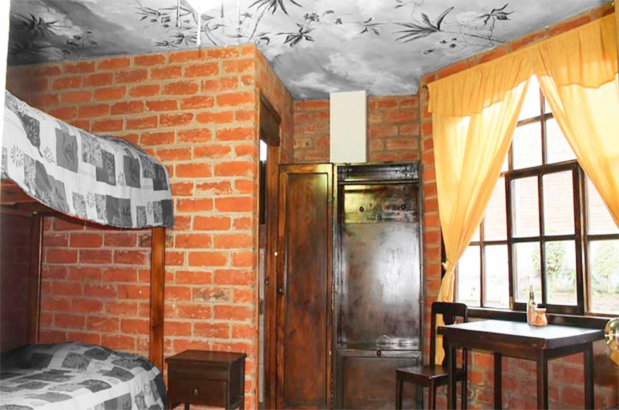 Hostel City Hub Colombo Airport كاتوناياكى المظهر الخارجي الصورة